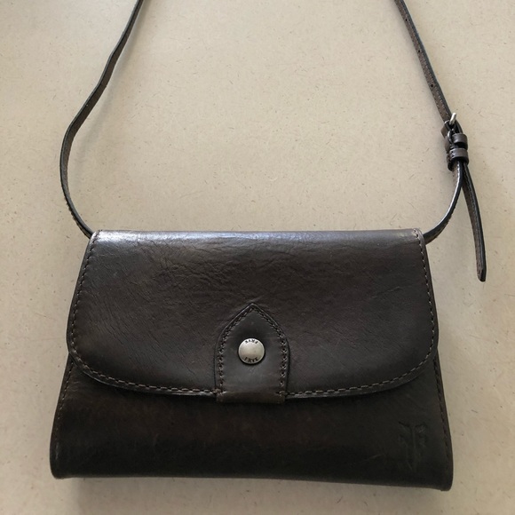 Frye Handbags - Frye crossbody bag